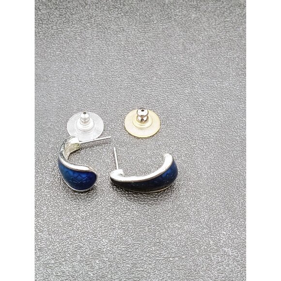 Vintage Silver & Blue Enamel Crescent-Shaped Stud Earrings With Push Back Closur - Picture 7 of 9